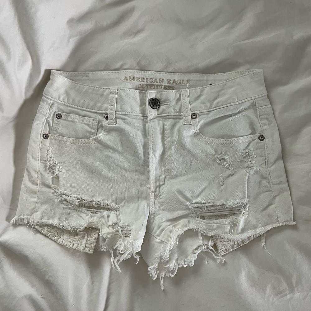 american eagle white denim shorts